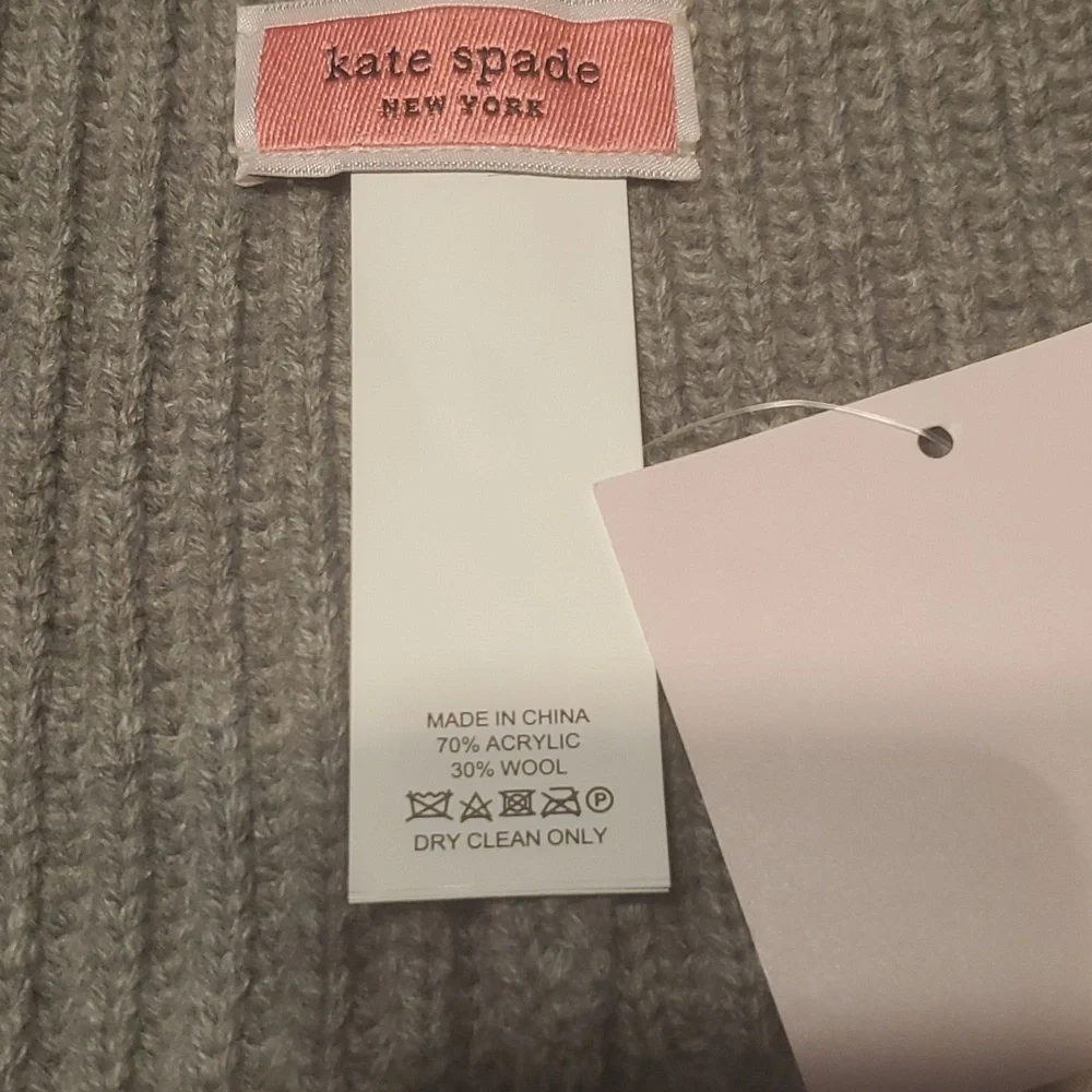 NWT  KATE SPADE  KNIT  BEANIE  WITH  FAUX  PEARLS - Picture 5 of 6